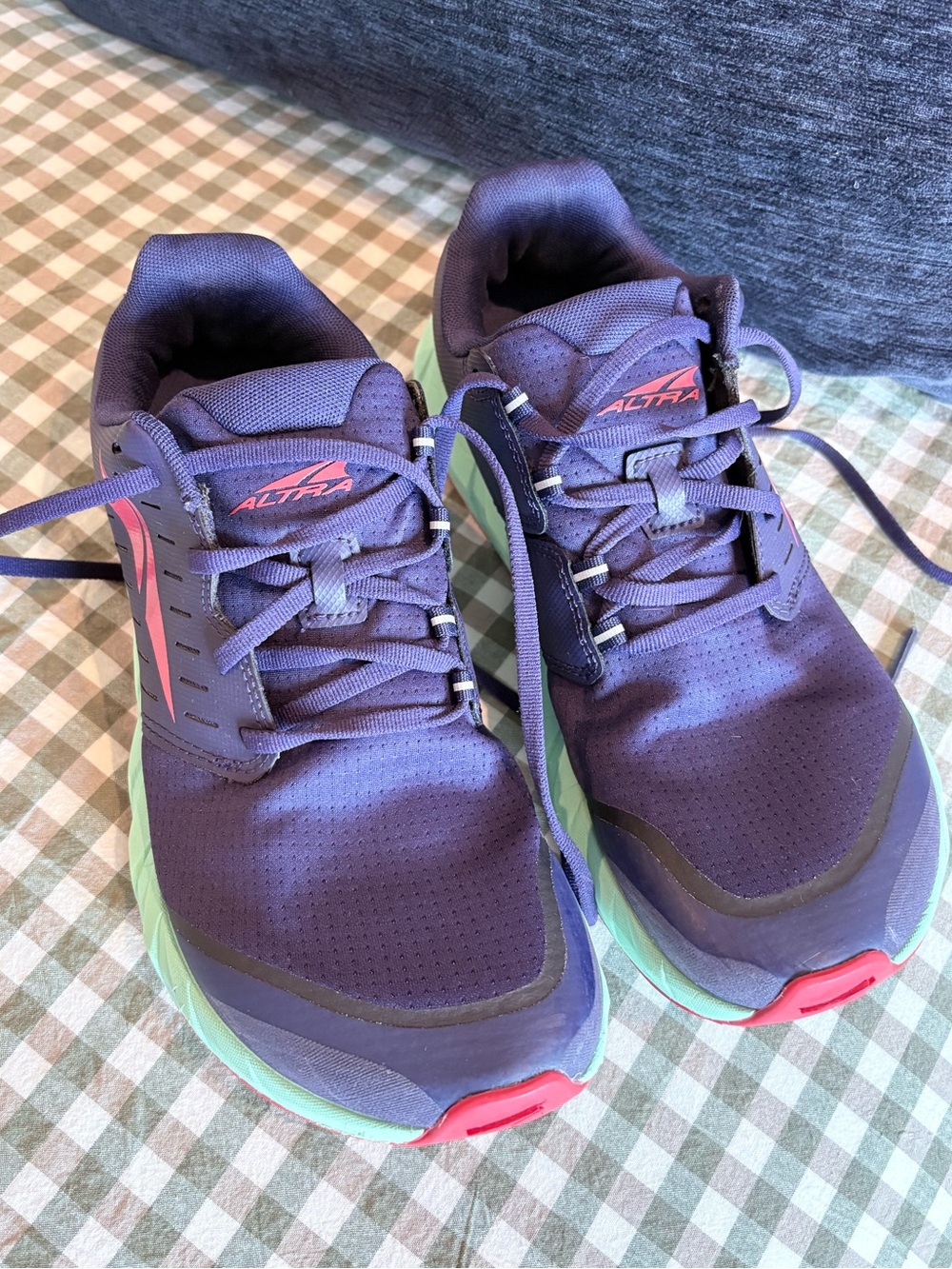 Altra Women's Trail Running Shoes Navy/Coral MaxTrac Sole | Size 8.5